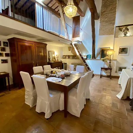 Residenza D'epoca San Lorenzo Tre Hotel 3*